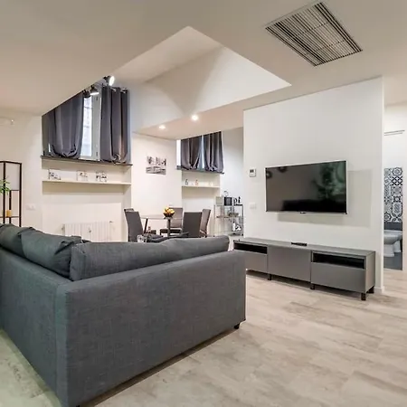 Comfortable 3 Bedrooms Few Steps From Duomo Appartement Milaan