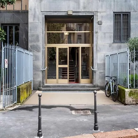 Comfortable 3 Bedrooms Few Steps From Duomo