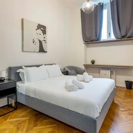 Apartamento Comfortable 3 Bedrooms Few Steps From Duomo Milão