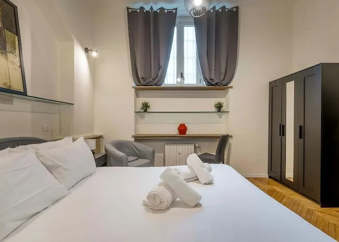 Comfortable 3 Bedrooms Few Steps From Duomo Milan